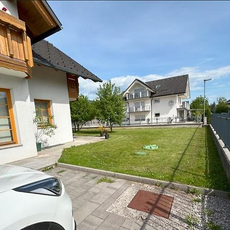 Sos Apartments Радовлиця Екстер'єр фото