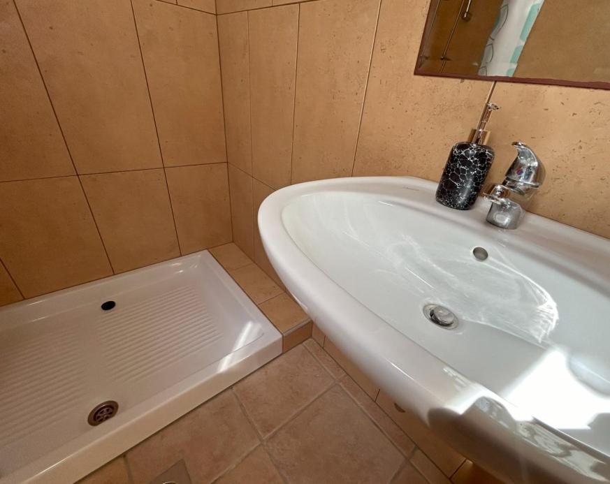 Sos Apartments Радовлиця Екстер'єр фото